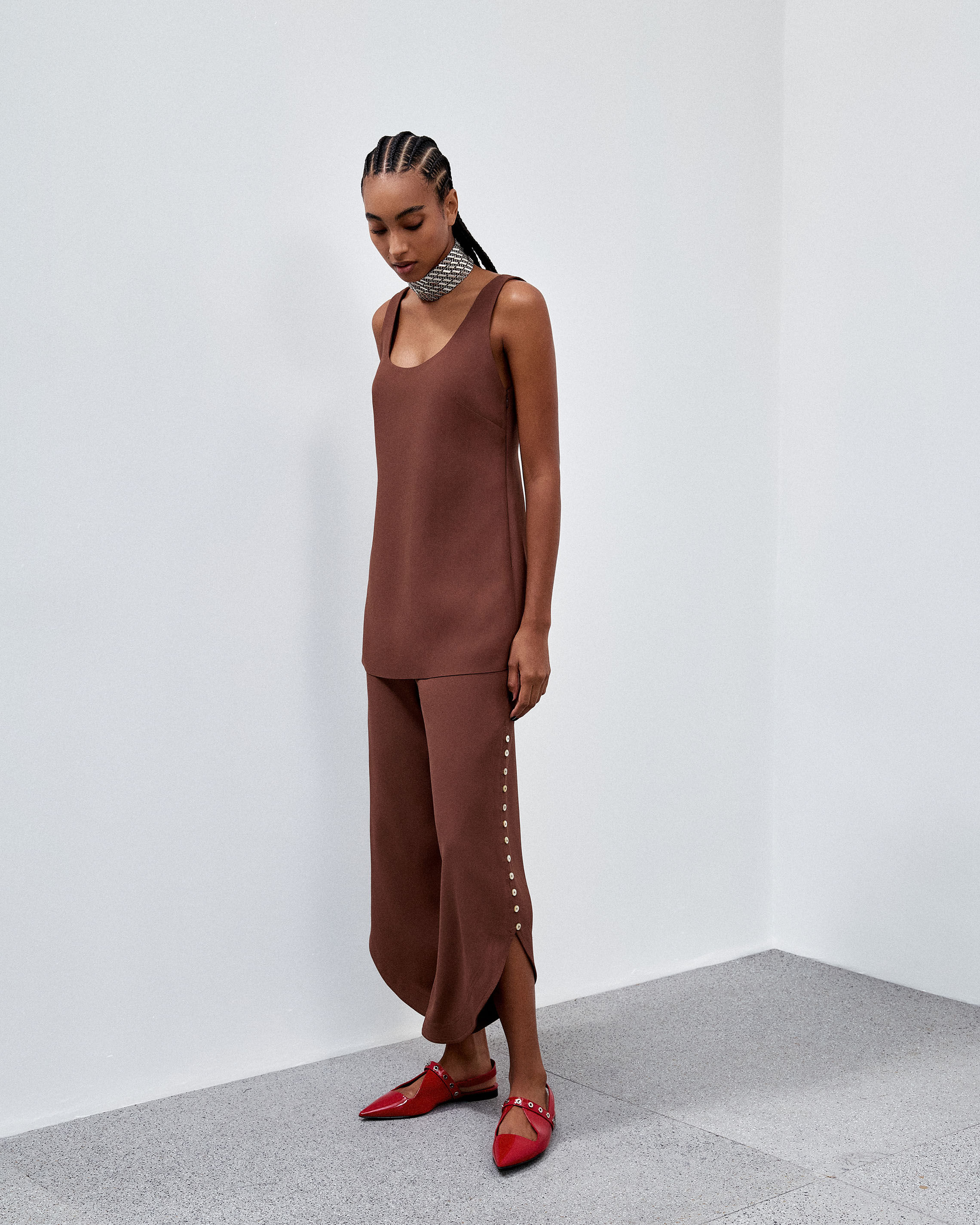 BL330181_1782_1-BLUSA-CREPE-ROUND-GISELE-NKO