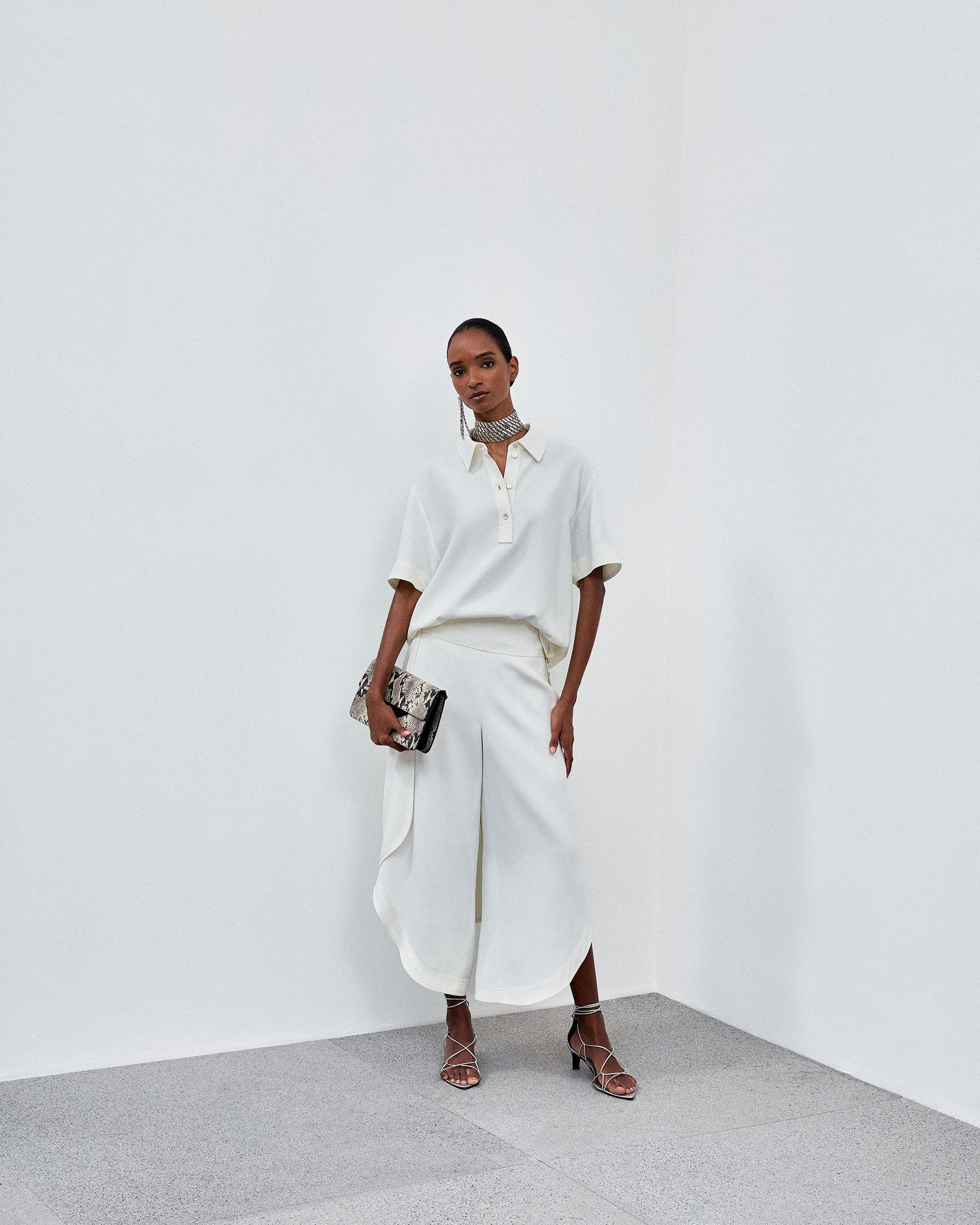 CA170122_0533_1-CALCA-CREPE-ROUND-GABI-NKO