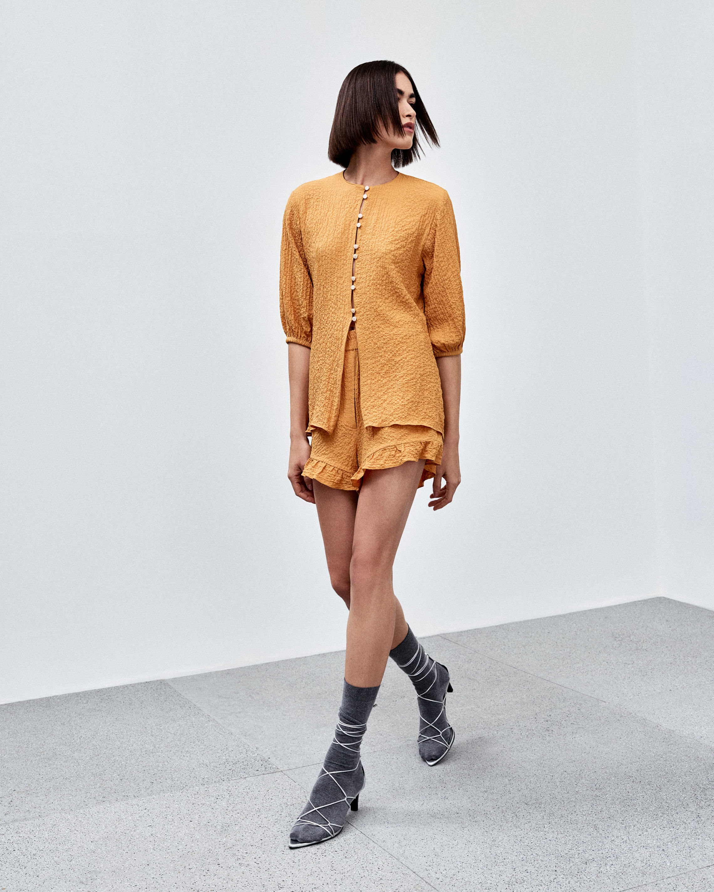 SH122926_9237_1-SHORTS-CRINCKLE-MARI-NKO