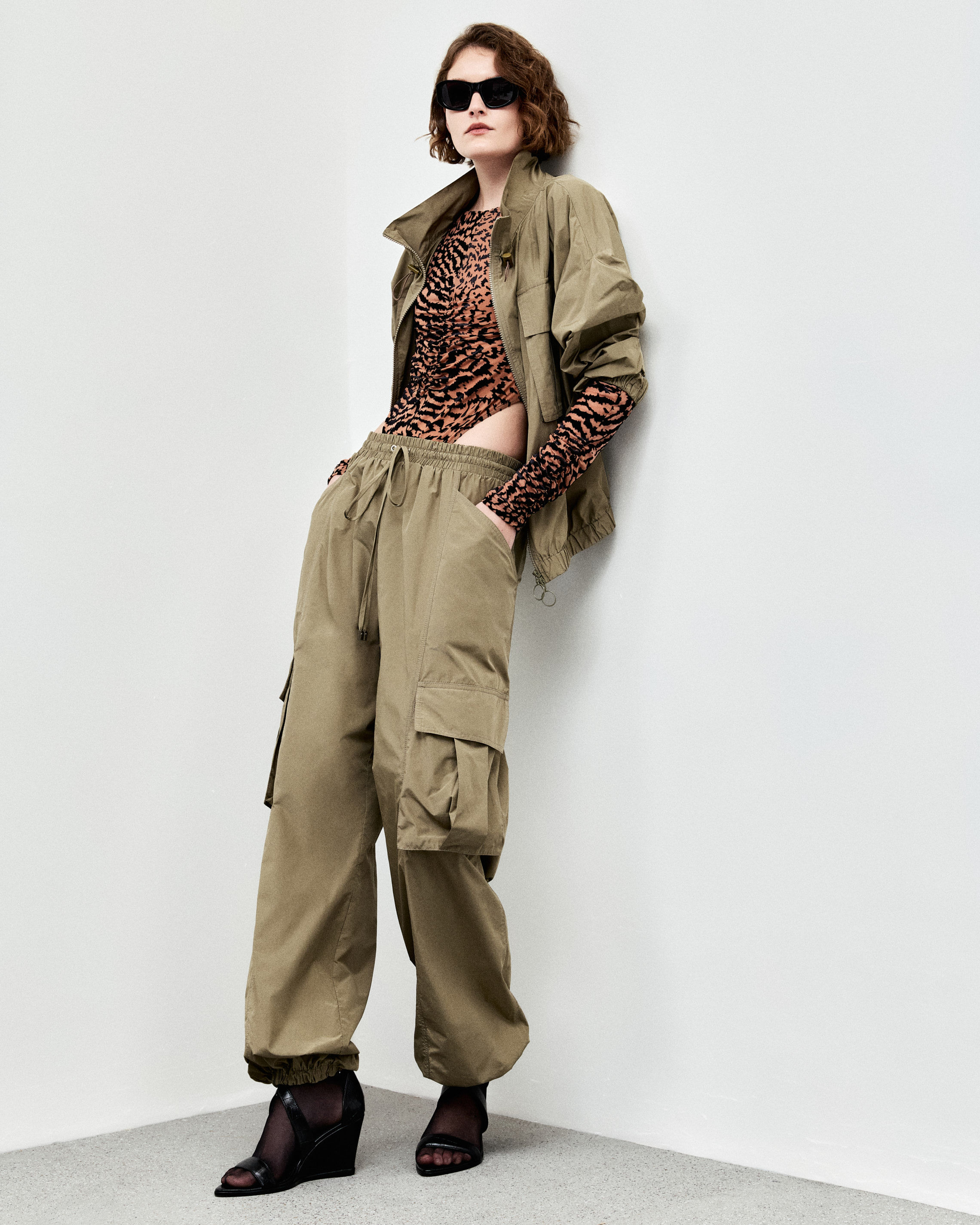 CA040126_1531_1-CALCA-NYLON-NOVA-NKO