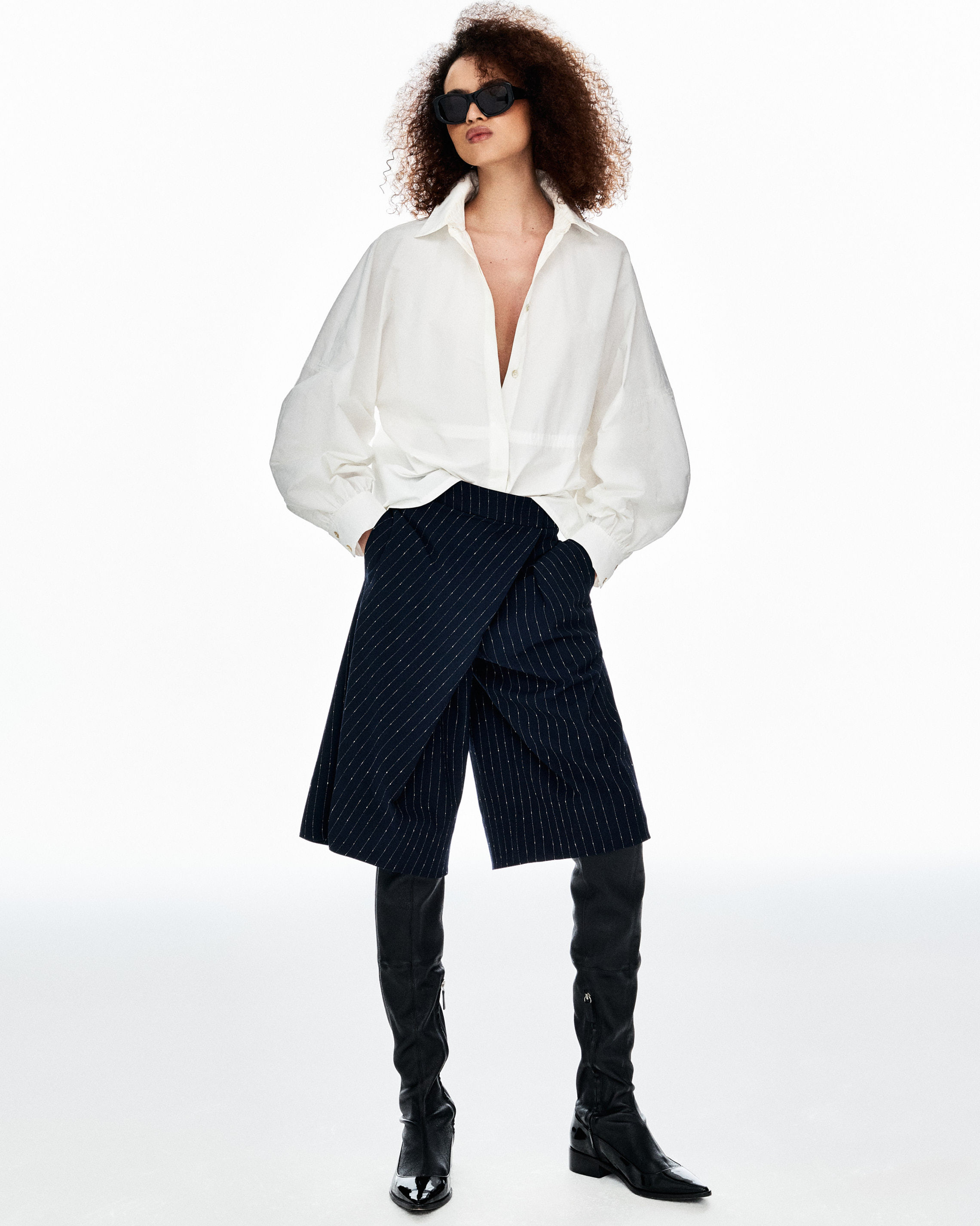 BE010082_10123_1-BERMUDA-FLAME-FREYA-NKO