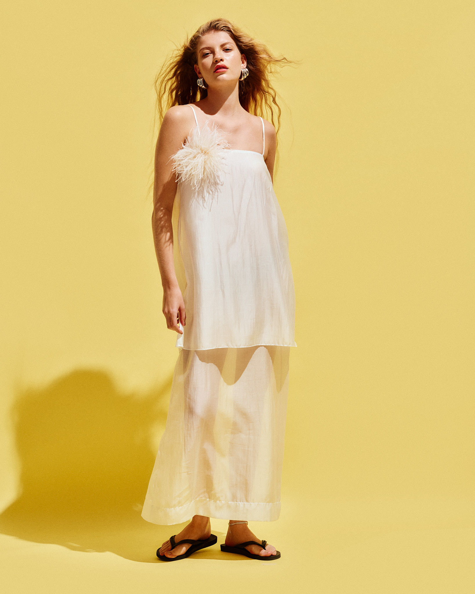 VS131192_0533_1-VESTIDO-PLUMA-ROBERTA
